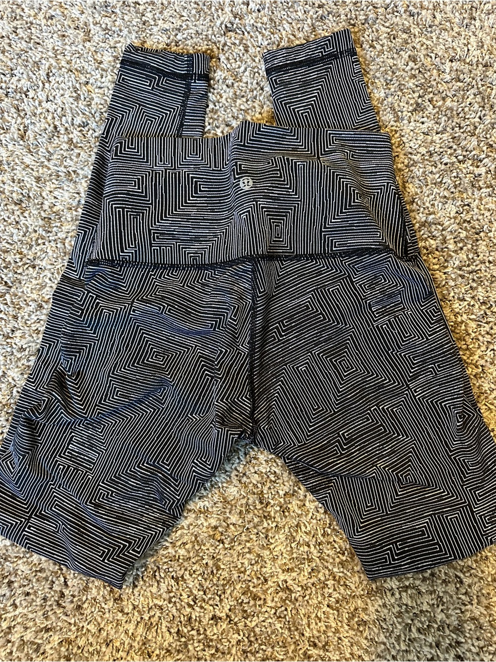 Lululemon Blue & White Geometric High-Rise Special Edition Leggings Size 6